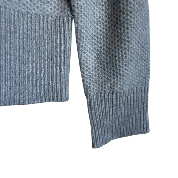 Outerknown Women's Cashmere Waffle Texture Light Gray Crew Neck Sweater Large - Picture 4 of 8